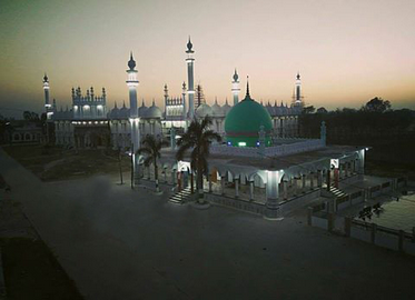 حضرت مولانا الحاج حافظ عبدالعزیز مبارک پوری کا مزار مبارک ۲