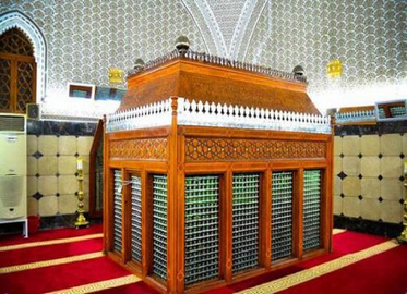 سیدنا حماد بن امامِ اعظم ابوحنیفہ کا مزار مبارک ۳